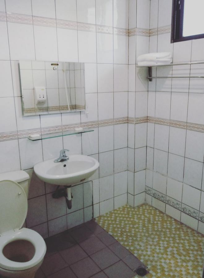 Pu Shi Homestay Jüli Kültér fotó